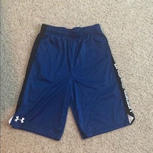 Under Armour youth XL shorts